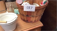 Lots of Decor, bushel basket, bath, and body