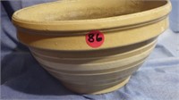 Vintage 9" Stoneware Mixing Bowl