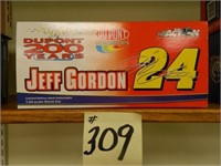 1/24 Scale Action, Jeff Gordon, DuPont, #24 NASCAR