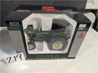 1/16 Scale Oliver 990 W/ GM Diesel