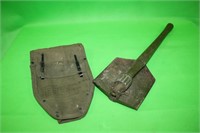 US 1945 Shovel & US Tool Pouch