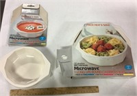 Anchor Hocking freeze heat &serve microwave dishes