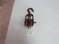 Metal Pulley with Hook