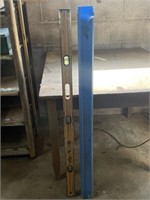 4’ Wooden Level with Case