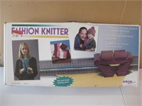 Bond America Fashion Knitter Knitting Machine