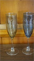 Set of 2 Champagne Flutes 1 blue, 1 green/yellow