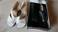 Pair of 2 Women's Shoes Size 7d