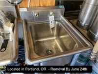 22" SS SOAKING SINK (NO FAUCETS, USED FOR