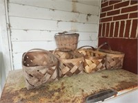 Estate lot of 5 wooden baskets