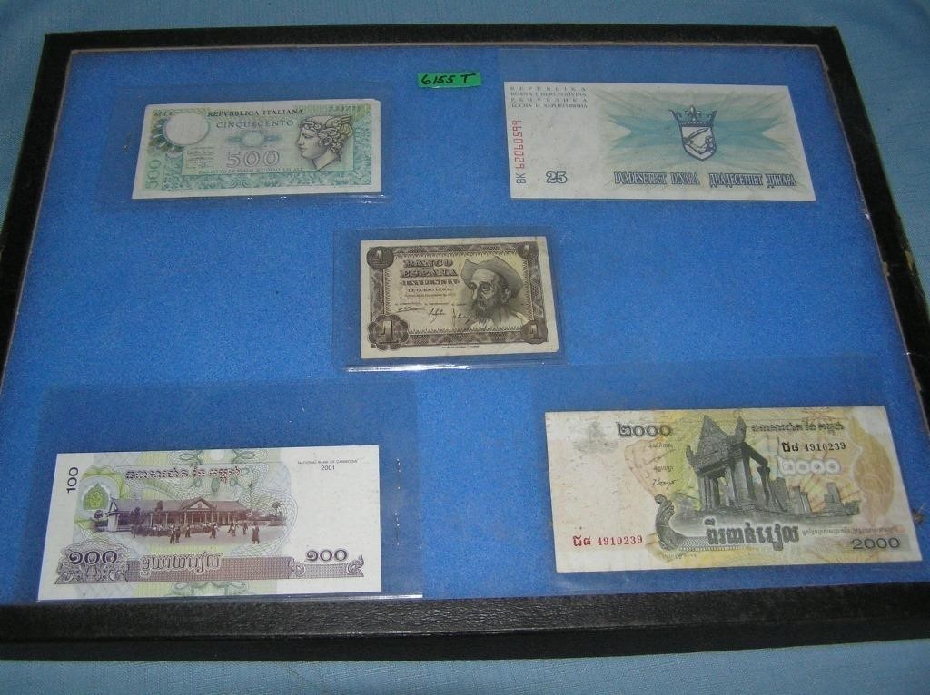 Collection of world currency