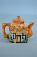 Vintage Ye Old Cottage Ware Tea pot