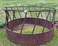 Round Bale Feeder.  Important note: The closing