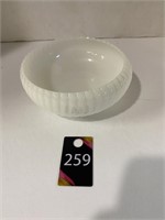 7" Ribbed Milk Glass Bowl