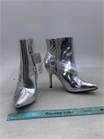 NEW Women’s 7- Reflective Silver Heels