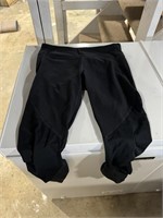 Black leggings fabletics size medium