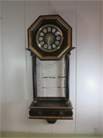 Colonial Wall Hanging Wind-up Clock w/Key