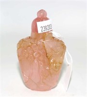 Chinese carved rose quartz snuff bottle