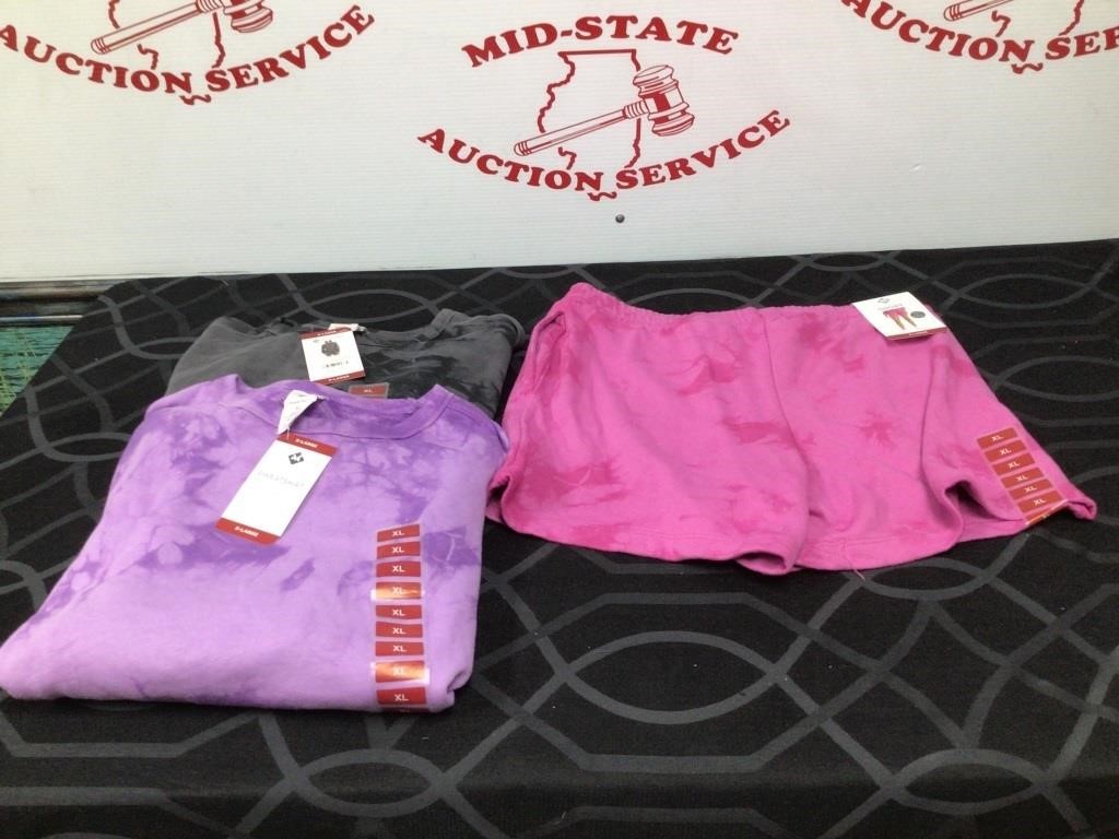 Ladies XL (2) Tie Dye Sweatshirts & Shorts NWT