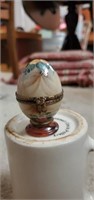 Point Main Limoges France egg