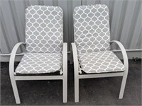 Two metal frame deck chairs with cushions 24" x