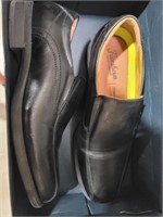 Size 7.5, Forsheim Comfort Tech Men's Dress Shoe