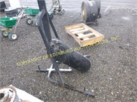 HEAVY BAG STAND AND BAGS