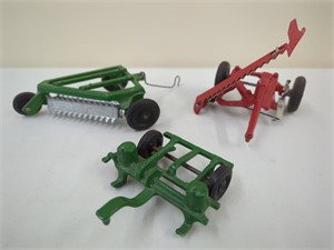 3 Slik Implements Similar to 1/43 Scale