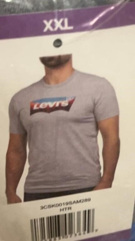 New Levi’s tshirt men’s XXL new in package