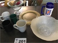 PLASTIC BOWLS, YELLOW DEPRESSION, CUPS