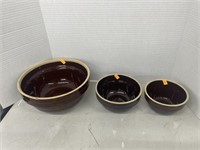 Vintage USA nested pottery bowls