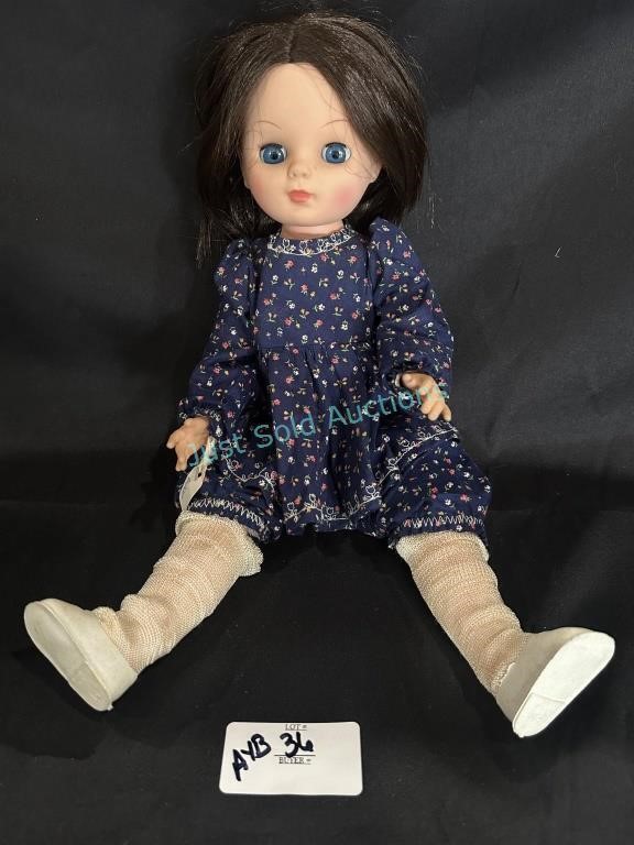 Online Vintage Doll Auction