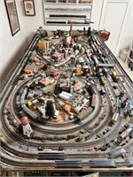 5’ by 10’ HO Scale Working Train Layout