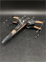 Star Wars Poe’s X-Wing Star Fighter Display