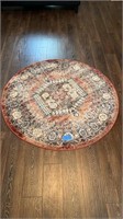 4’x4’ round rug