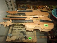 GROUP OF 2 VIOLIN WALL DECORATIONS