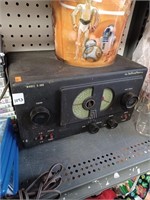 Old Vtg. Short Wave Radio- Untested w/ Antena
