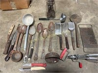 Large lot of vintage utensils & kitchen goodies