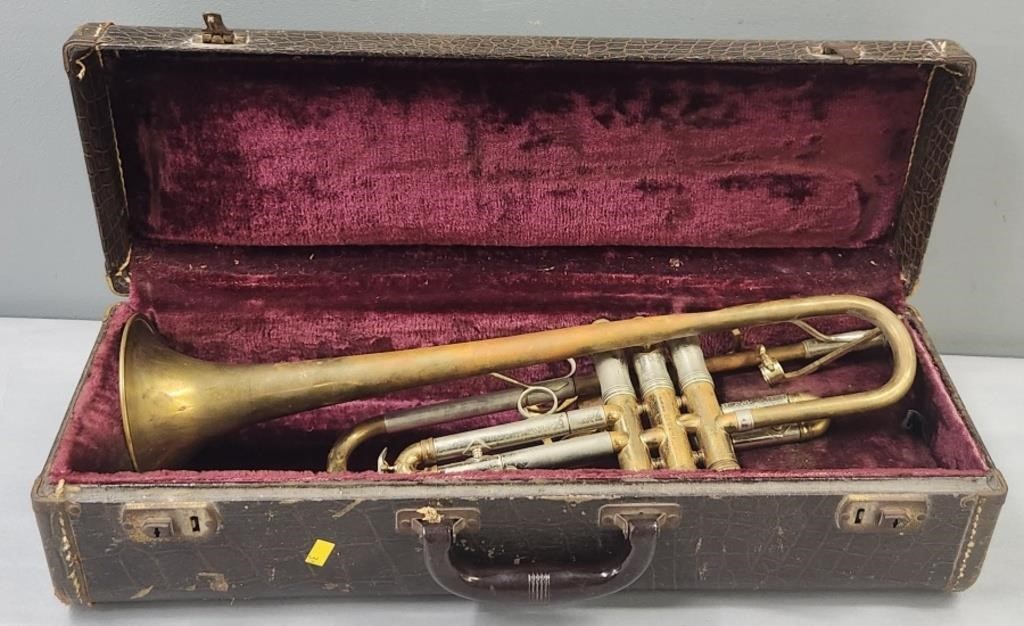 Frank Holton Trumpet Horn & Case