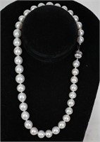 SOUTH SEA PEARL NECKLACE W/14kt CLASP