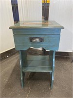 End Table, 16 x 28 x 14”