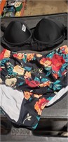 WOMANS BATHING SUIT LARGE