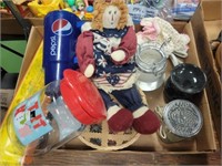 Doll, Pepsi Cup, Dishes, Décor