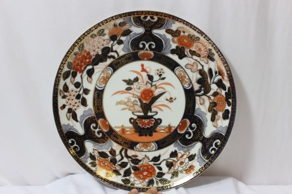 An Imari Style Plate