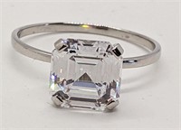 14 Kt White Gold Cushion Cut Cubic Solitaire Ring