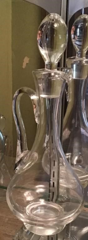 GLASS DECANTER