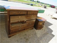 Dresser 18x52x41, Night Stand 26x24x23