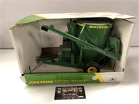 1/16 Ertl John Deere Grinder/Mixer