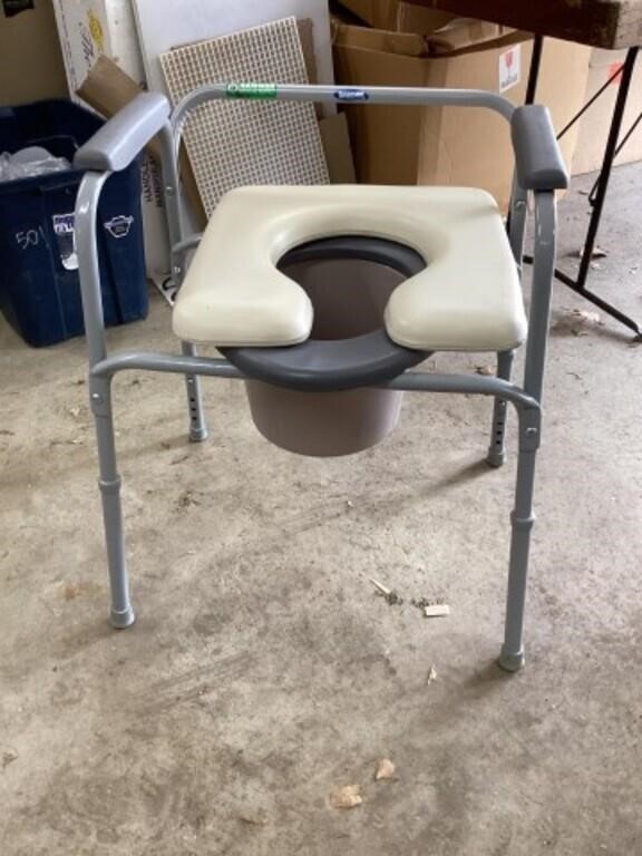 Potty chair