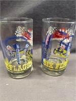 2 vintage six flag glasses