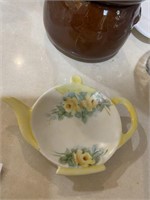 Sadie Wright teapot spoonrest